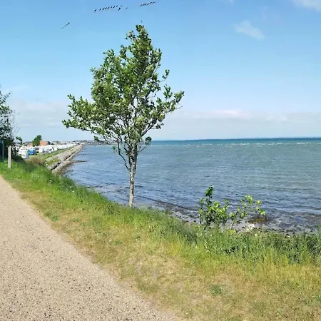 Tranquil Retreat-by Traum * Bogense