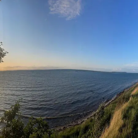 Tranquil Retreat-by Traum Holiday home