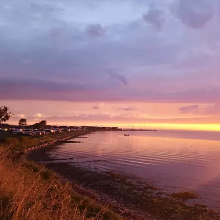 Tranquil Retreat-by Traum * Bogense