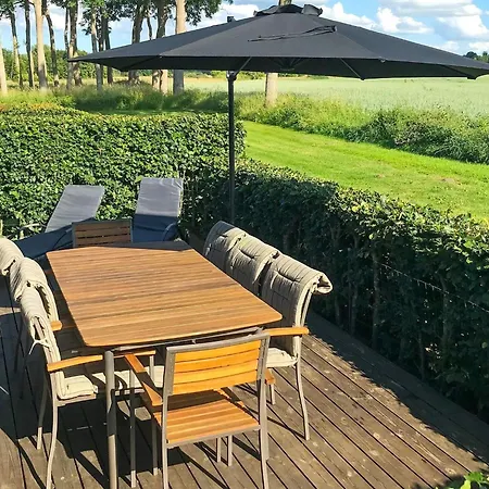 Tranquil Retreat-by Traum Holiday home