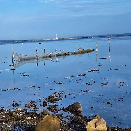 Tranquil Retreat-by Traum *