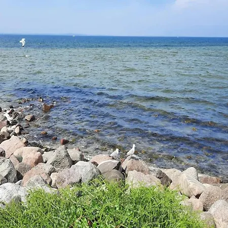 Tranquil Retreat-by Traum Holiday home