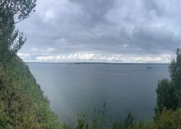 Tranquil Retreat-by Traum *