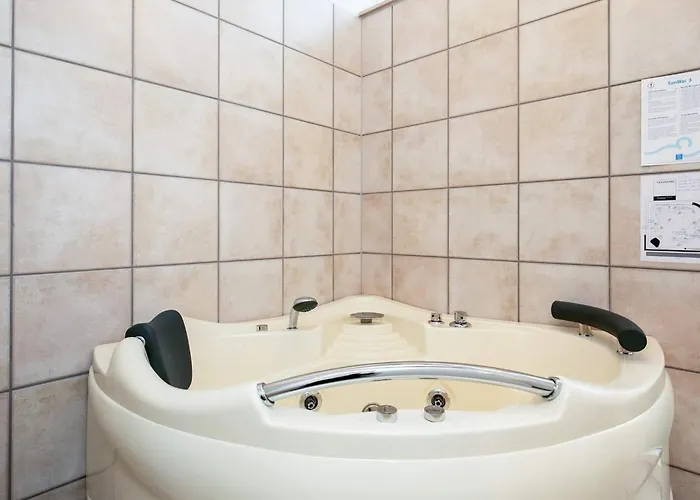 Tranquil Retreat-by Traum 度假居 博恩瑟